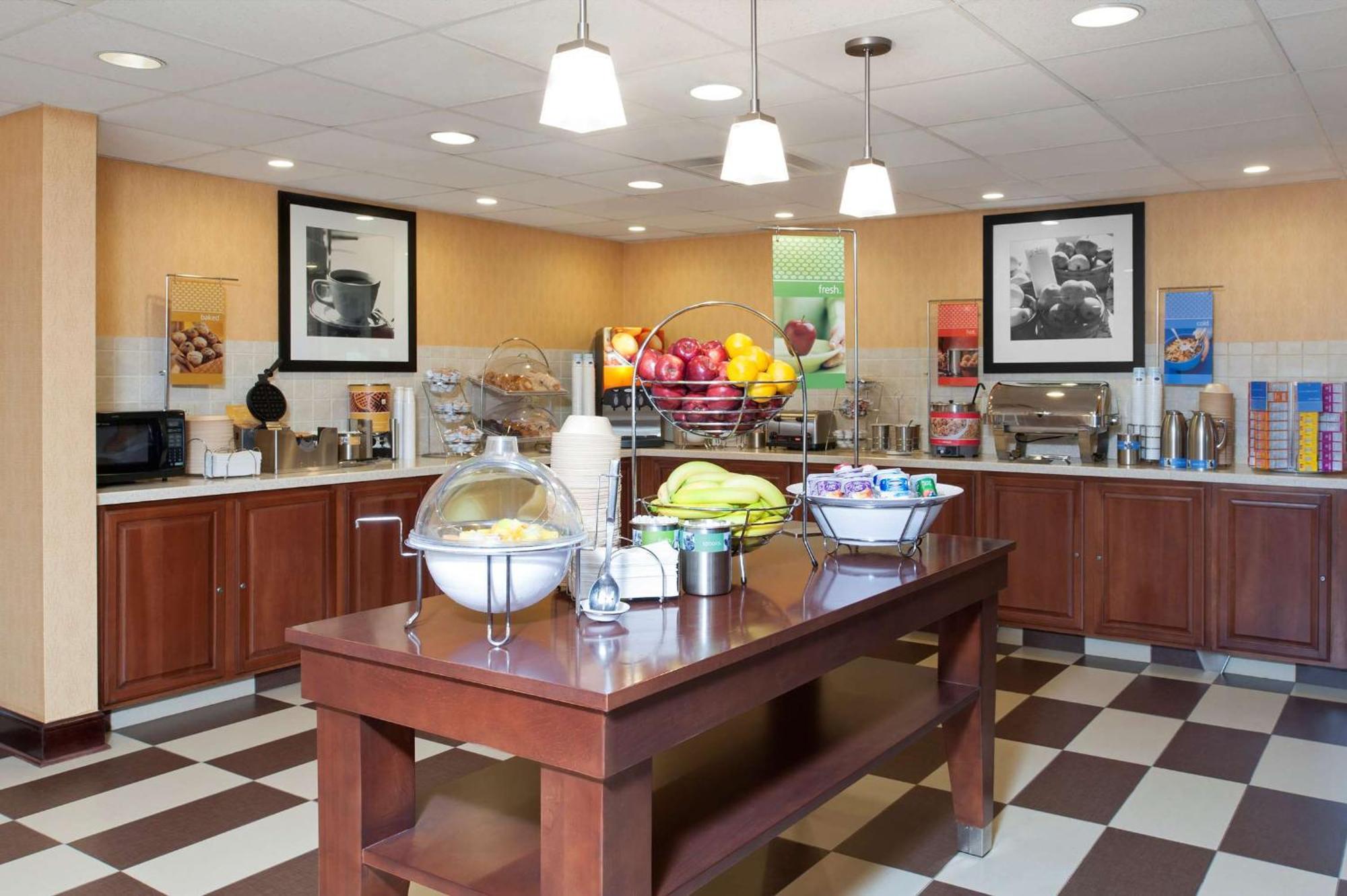 Hampton Inn & Suites Cleveland-Southeast-Streetsboro Extérieur photo